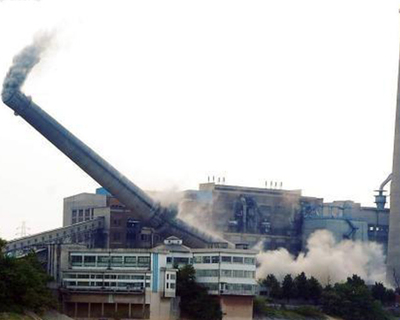 湖南專業(yè)電廠煙囪拆除施工隊